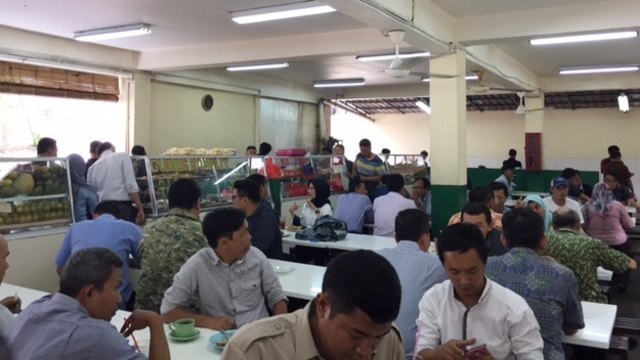 Suasana di kantin Plaza Senayan (Foto: Tisiana Triwina/kumparan)
