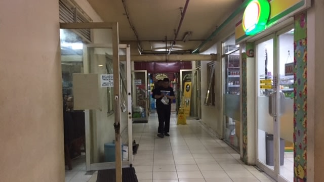 Suasana di depan kantin (Foto: Tisiana Triwina/kumparan)