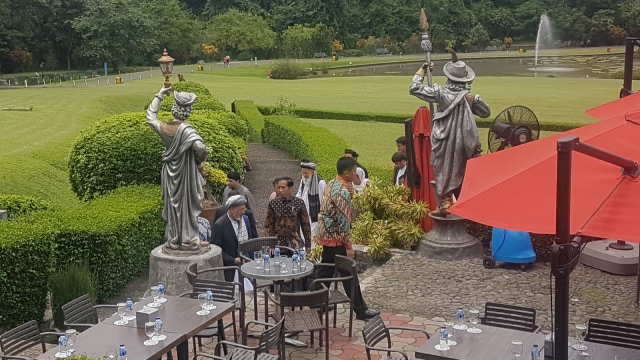 Jokowi dan JK makan siang di Kebun Raya Bogor (Foto: Yudhistira Amran/kumparan)