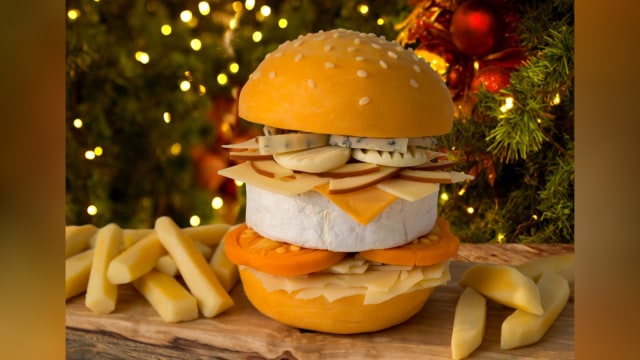 Roti dan isian burger dibuat dari 9 jenis keju. (Foto: Hungryhouse)