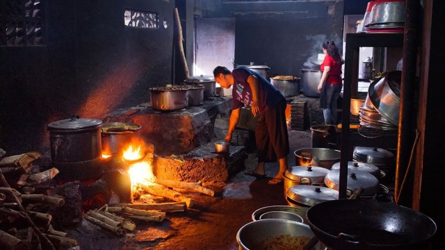 Dapur Gudeg Yu Djum. (Foto: Dok gudegyudjumpusat.com)