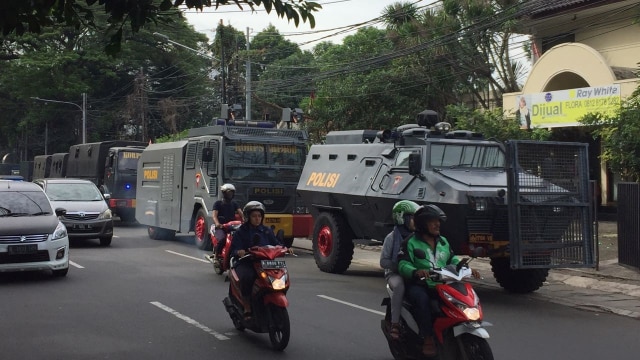 Baracuda, Water Canon dan Truk Pasukan Brimob Foto: Rafyq Panjaitan/kumparan