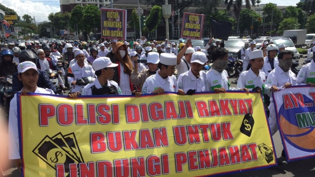 Massa 2411 mulai bergerak (Foto: Rafiq Panjaitan/kumparan)