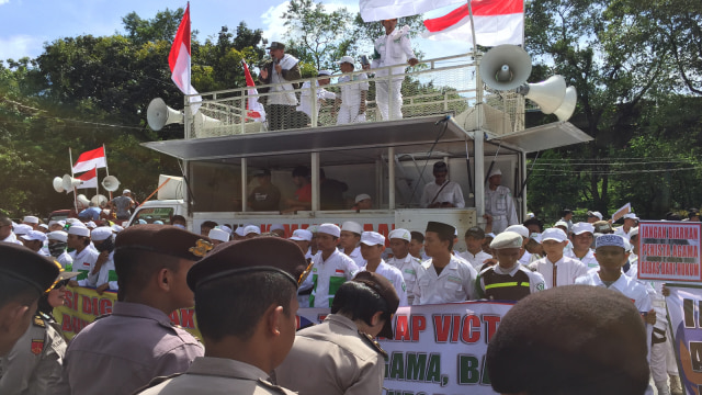 Massa aksi 2411 di Bareskrim Gambir. (Foto: Andreas Ricky Febrian/kumparan)
