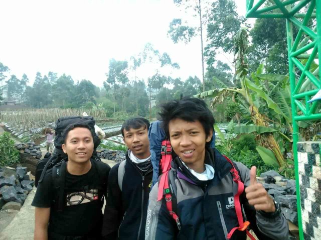 Melepas Galau di Puncak Gunung Slamet (1)