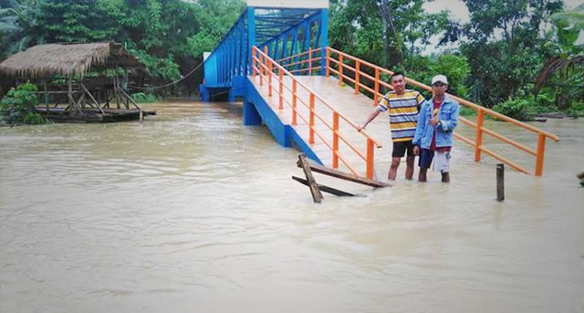 Diguyur Hujan 2 Hari, Sungai Ciletuh Kabupaten Sukabumi Meluap