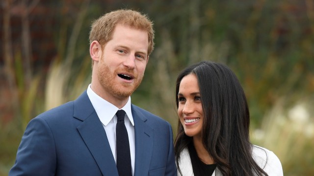 Prince Harry bersama Meghan Markle (Foto: REUTERS/Toby Melville)