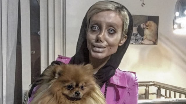 Sahar Tabar, operasi 50 kali agar mirip Jolie (Foto: Instagram.com/@sahartabar_official)