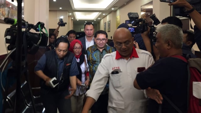 Fadli Zon di Polres Jakarta Selatan (Foto: Soejono Saragih/kumparan)