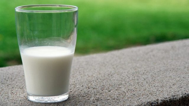 Ilustrasi Segelas Susu (Foto: Pexels)