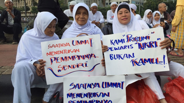Peserta aksi reuni 212 dari Cengkareng (Foto: Fachrul Irwinsyah/kumparan)