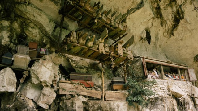 Wisata Kubur Batu di Tana Toraja: Lemo dan Londa (11)