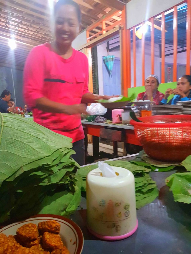 Sensasi Daun Jati Sego Tewel Tambakromo Pati