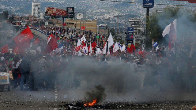 Kerusuhan di Honduras (Foto: REUTERS/Henry Romero)