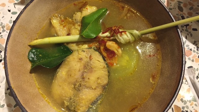 Sup ikan tenggiri. (Foto: Kartika Pamujiningtyas/kumparan)