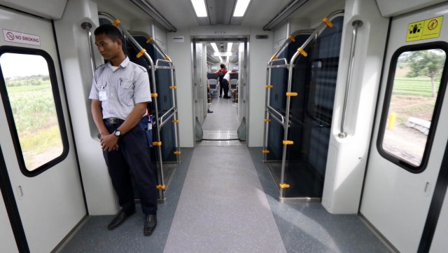Kereta bandara Soekarno-Hatta (Foto: Fanny Kusumawardhani/kumparan)