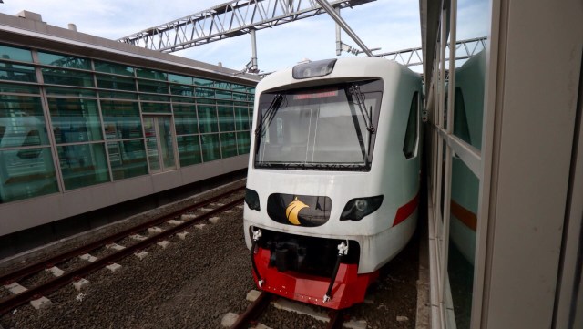Kereta bandara Soekarno-Hatta (Foto: Fanny Kusumawardhani/kumparan)