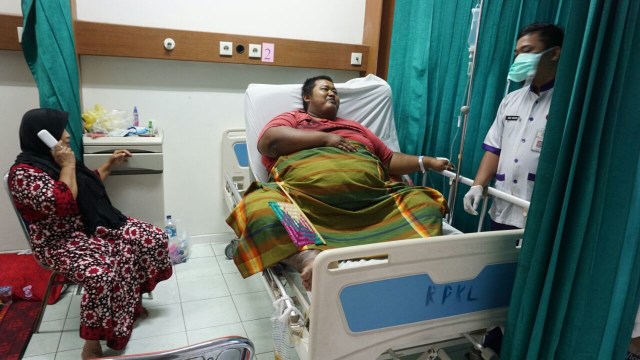Yudi Hermanto (33) tubuhnya membengkak. (Foto: Iqbal FIrdaus/kumparan)