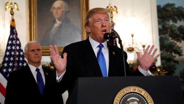 Donald Trump akui Yerusalem ibu kota Israel. (Foto: Reuters/Kevin Lamarque)