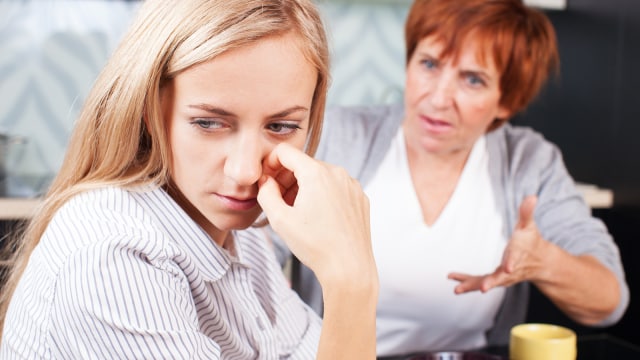 Ibu mertua dengan perempuan (Foto: Thinkstock)