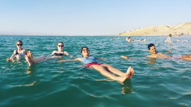 Laut mati di Yordania. (Foto: Instagram @deadsea)