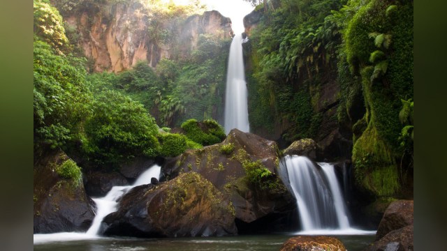 Coban Talun di Kota Batu, Jawa Timur (Foto: Dok: Kementrian Pariwisata)