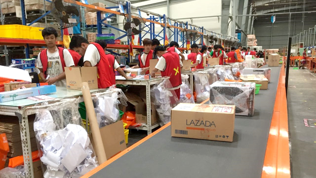 Warehouse Lazada di Cimanggis, Depok. (Foto: Zahrina Yustisia/kumparan)