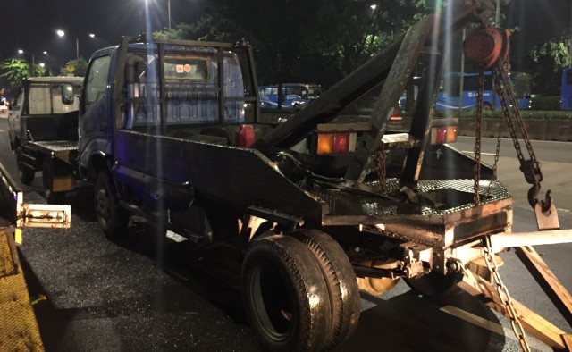 Derek liar diangkut oleh Reskrimum PMJ Foto: Andreas Ricky Febrian/kumparan