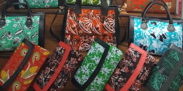 Industri Batik Rambah Produk Tas Batik Khas Bojonegoro