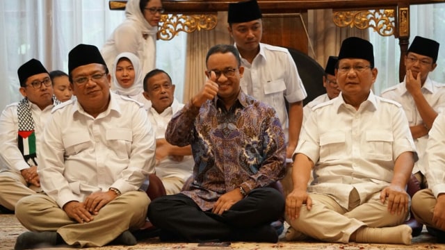 Anies di Kediaman Prabowo Subianto (Foto: Jamal Ramadhan/kumparan)