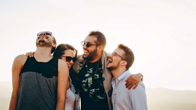 Ilustrasi menambah relasi (Foto: Pexels)