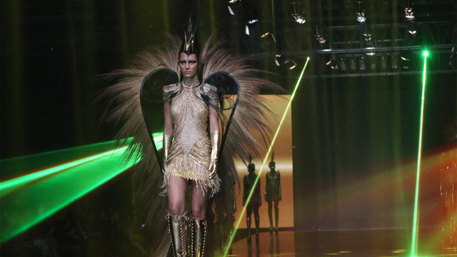Fashion show EQUILIBRIUM Rinaldy Yunardi (Foto: Garin Gustavian Irawan/kumparan)