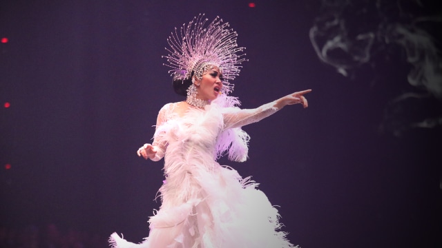 Fashion show EQUILIBRIUM Rinaldy Yunardi (Foto: Garin Gustavian Irawan/kumparan)