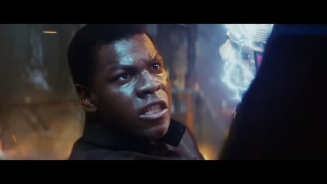 Adegan dalam film Star Wars: The Last Jedi (Foto: Youtube/Star Wars)