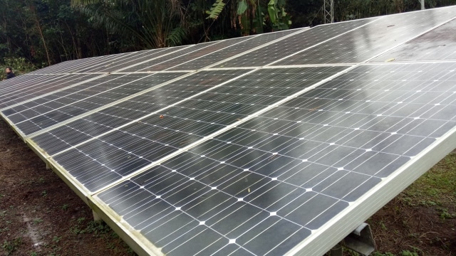 Mesin Pembangkit Listrik Tenaga Surya Foto: Resya Firmansyah/Kumparan
