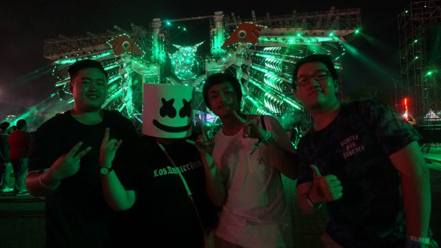 Penggemar Marshmello di DWP (Foto: Fitra Andrianto/kumparan)