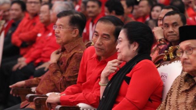 Jokowi, JK, Habibie, Mega di Rakornas PDIP Foto: Aditia Noviansyah/kumparan