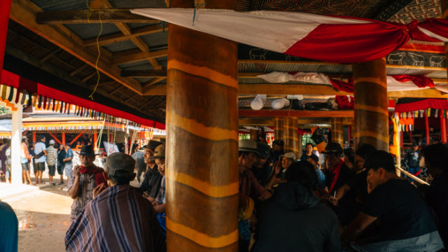 Melihat Rambu Solo: Upacara Pemakaman di Toraja (12)