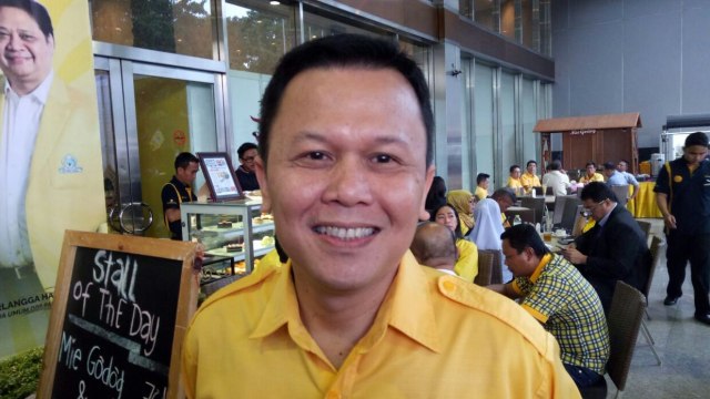 Ketua DPP Golkar, Andi Sinulingga Foto: Ferio Ekananda/kumparan