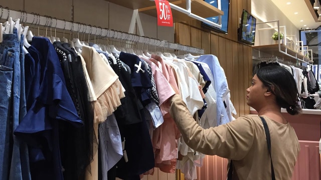 Ritel Cotton Ink di Mall Kota Kasablanka (Foto: Yuana Fatwa/kumparanlloh)