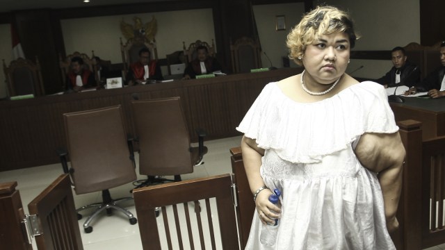 Pretty Asmara jalani persidangan. (Foto: Antara/Muhammad Adimaja)