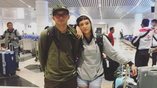 Poppy Sovia dan calon suami (Foto: Instagram/@popsovia)