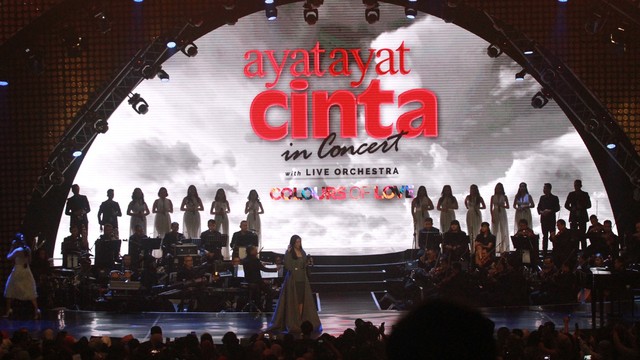 Raisa dan Isyana di Konser Ayat Ayat Cinta Foto: Munady/kumparan