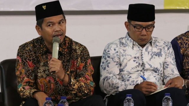 Dedi Mulyadi dan Ridwan Kamil Foto: Puti Cinintya/kumparan