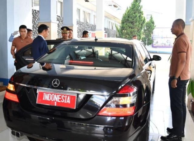 Istana dalam Ruang Lingkup Korupsi, Jokowi Semakin Khianati Rakyat