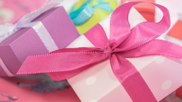 Ilustrasi hadiah hari ibu (Foto: Pixabay)