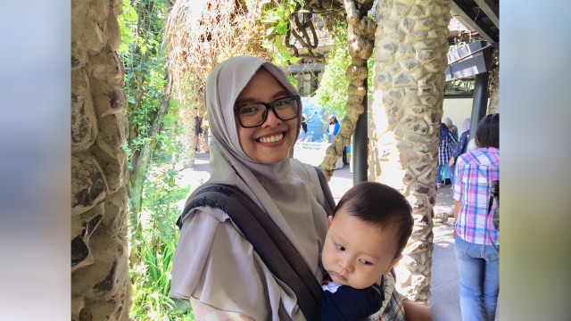 Marin dan anaknya (Foto: Adisty Putri Utami/kumparan)