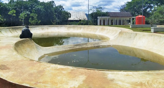 Wow! Skatepark di Taman Sugema Kota Sukabumi Lebih Mirip Kolam Ikan