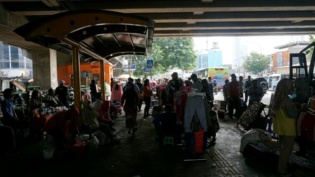 Trotoar Tanah Abang (Foto: Helmi Afandii/kumparan)