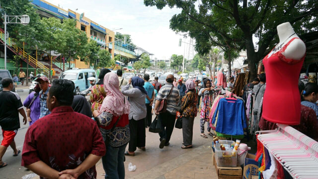 Trotoar Tanah Abang (Foto: Helmi Afandii/kumparan)